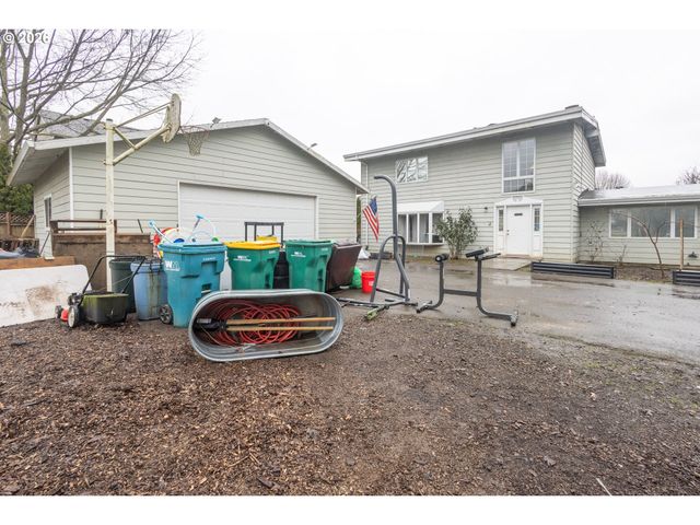 34035 Se ELM St, Scappoose, OR 97056