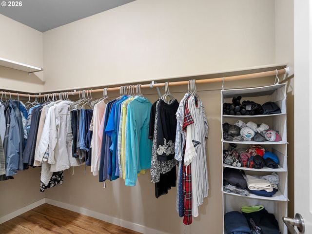 11352 Sw HALLMARK Ter, Tigard, OR 97223