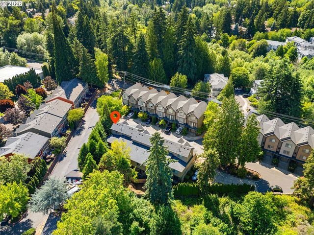 11352 Sw HALLMARK Ter, Tigard, OR 97223