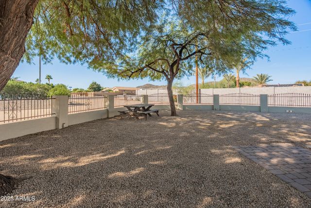 23907 N 83RD Avenue, Peoria, AZ 85383