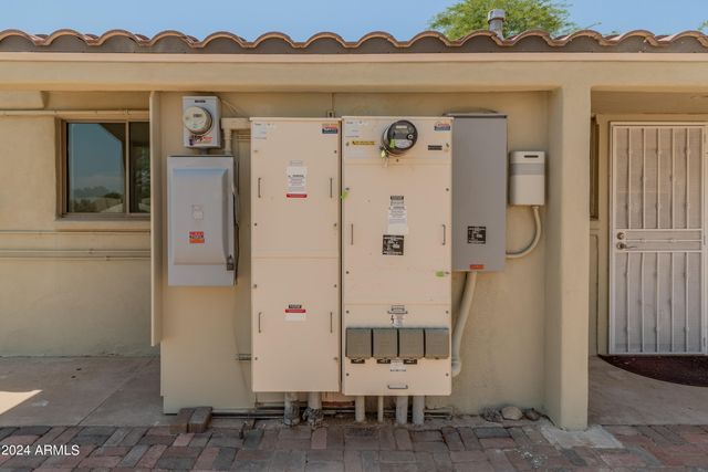 23907 N 83RD Avenue, Peoria, AZ 85383