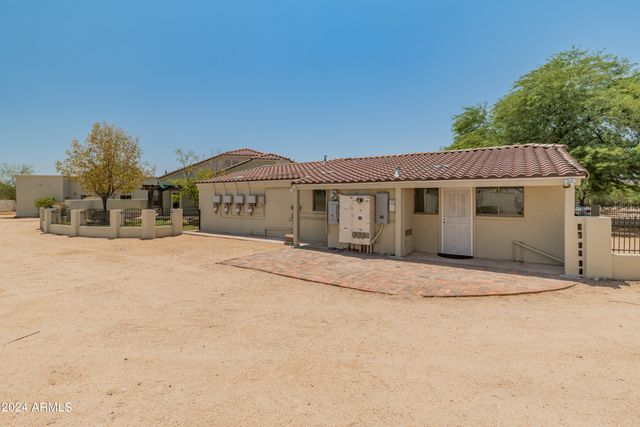 23907 N 83RD Avenue, Peoria, AZ 85383