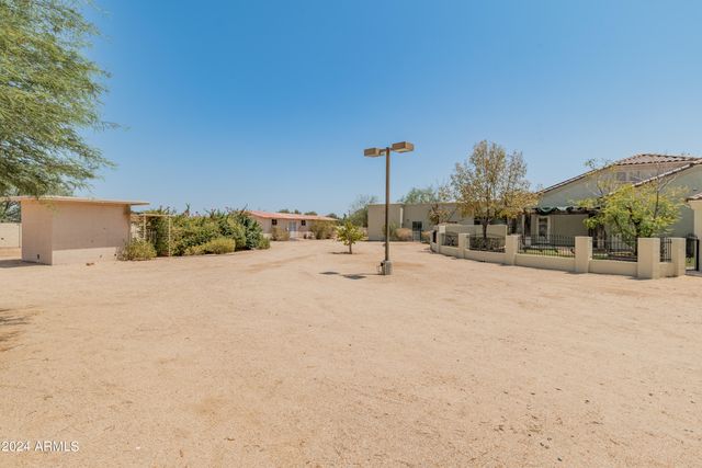 23907 N 83RD Avenue, Peoria, AZ 85383