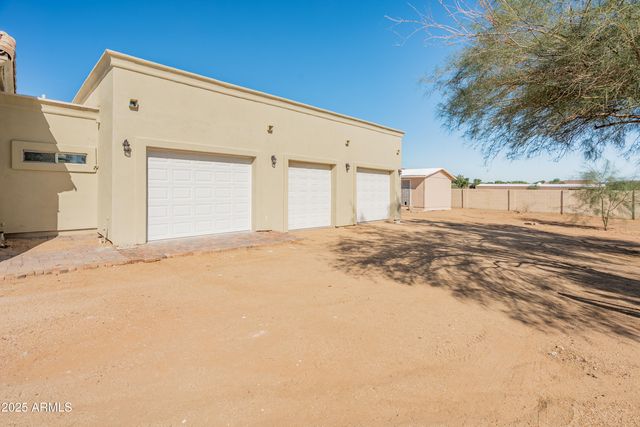 23907 N 83RD Avenue, Peoria, AZ 85383