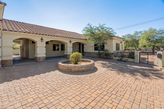 23907 N 83RD Avenue, Peoria, AZ 85383