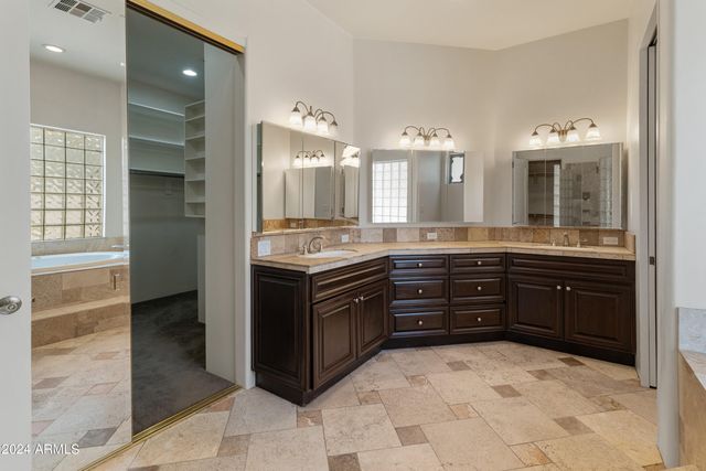 23907 N 83RD Avenue, Peoria, AZ 85383