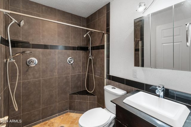 23907 N 83RD Avenue, Peoria, AZ 85383