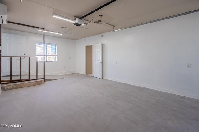 23907 N 83RD Avenue, Peoria, AZ 85383