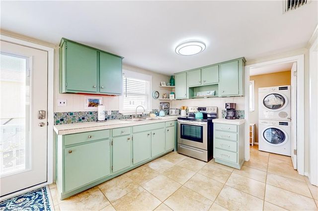 2135 Cadillac Avenue, Dauphin Island, AL 36528