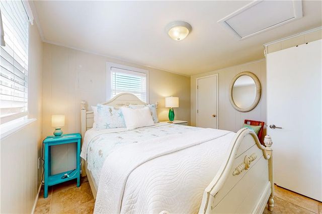 2135 Cadillac Avenue, Dauphin Island, AL 36528