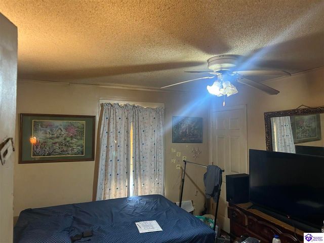 2671 Bardstown Road, Elizabethtown, KY 42701