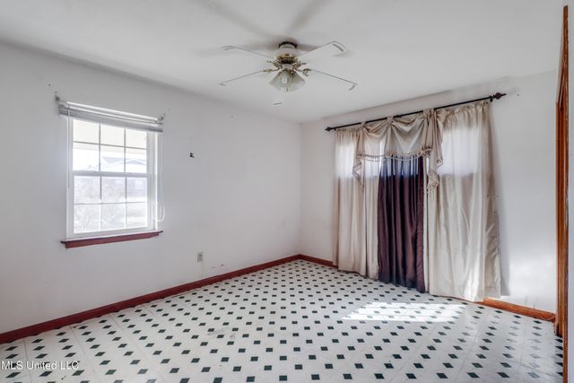 3300 Macphelah Road, Moss Point, MS 39563