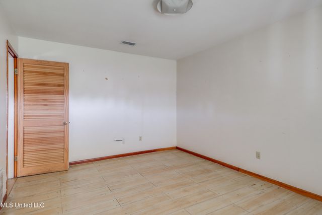 3300 Macphelah Road, Moss Point, MS 39563