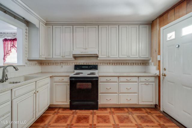 3300 Macphelah Road, Moss Point, MS 39563