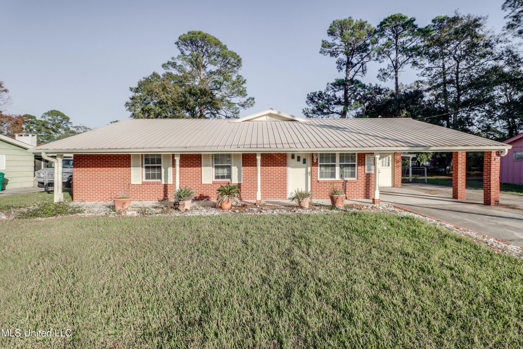 3300 Macphelah Road, Moss Point, MS 39563