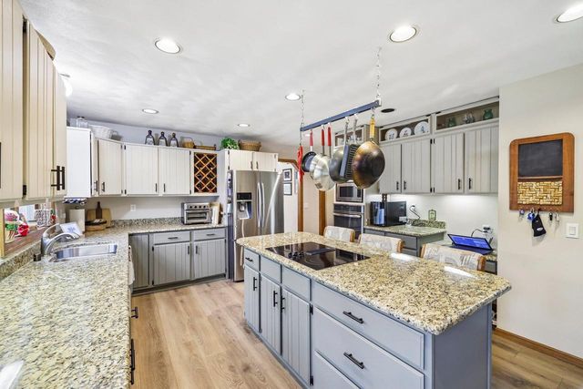422 Game Ridge Trail, Oregon, WI 53575
