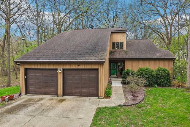 422 Game Ridge Trail, Oregon, WI 53575