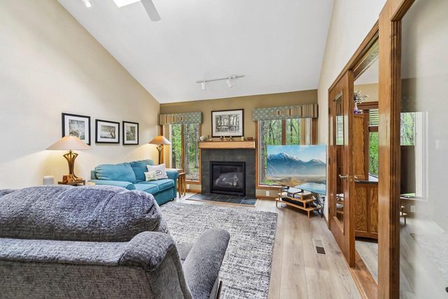 422 Game Ridge Trail, Oregon, WI 53575