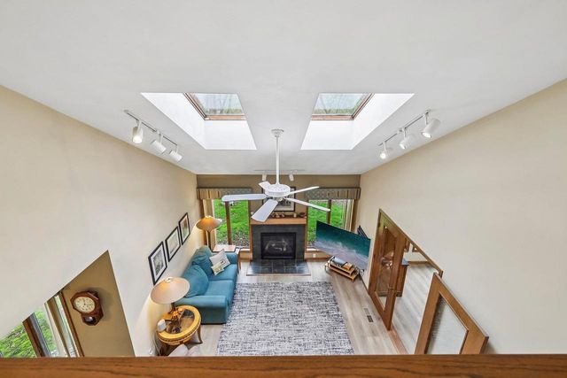 422 Game Ridge Trail, Oregon, WI 53575
