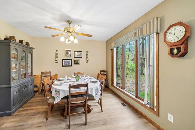 422 Game Ridge Trail, Oregon, WI 53575