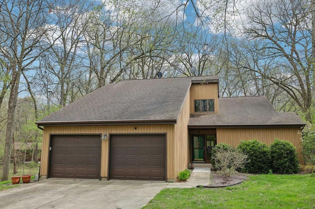 422 Game Ridge Trail, Oregon, WI 53575