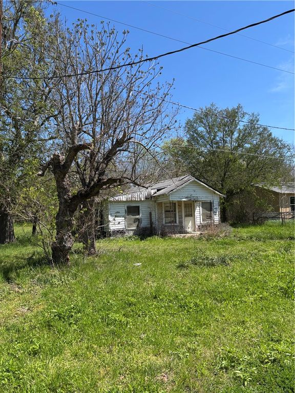 206 Cedar N, Calvert, TX 77837 — photo 4