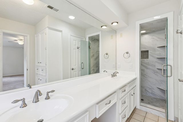 9053 Lantern Creek Court, Conroe, TX 77303