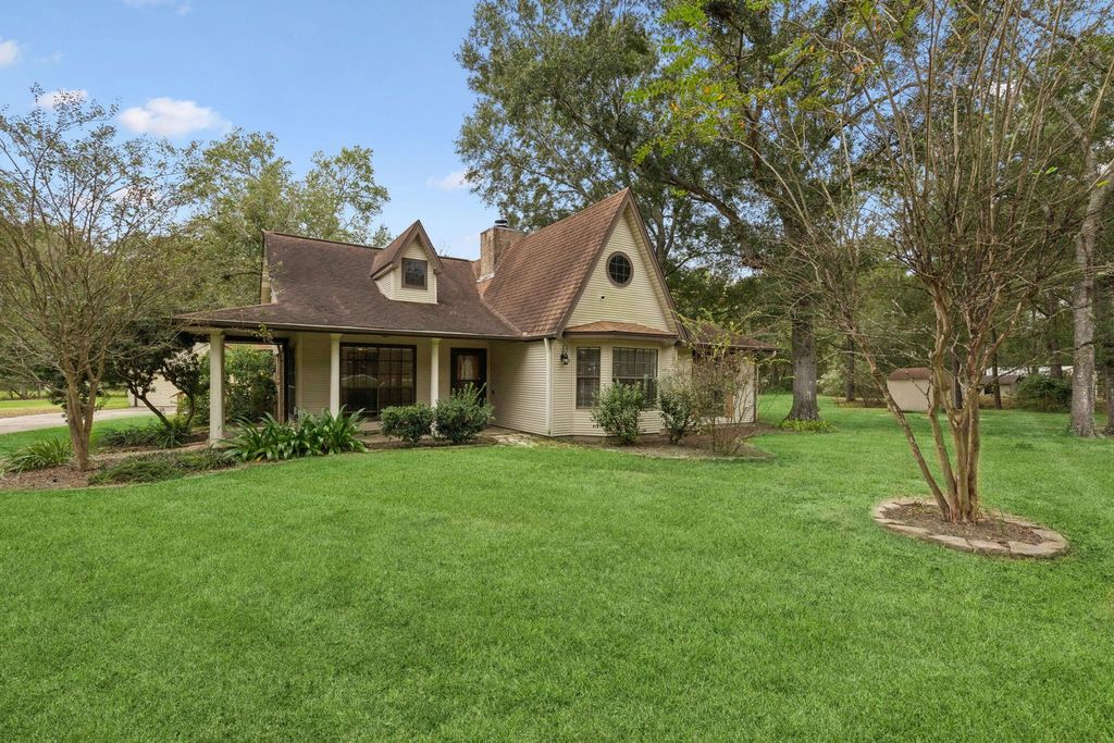 9053 Lantern Creek Court, Conroe, TX 77303