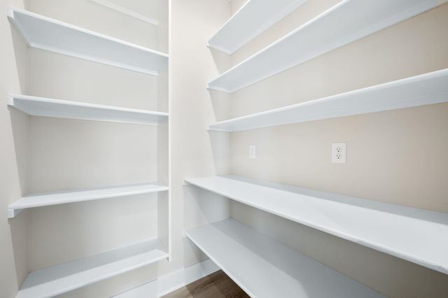 2290 S Horseback St, Wichita, KS 67230