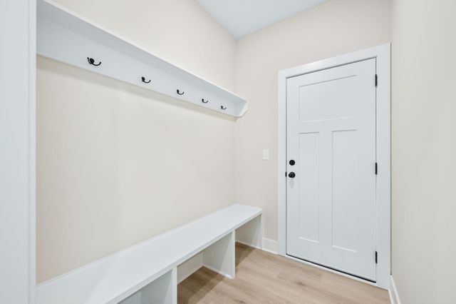 2290 S Horseback St, Wichita, KS 67230