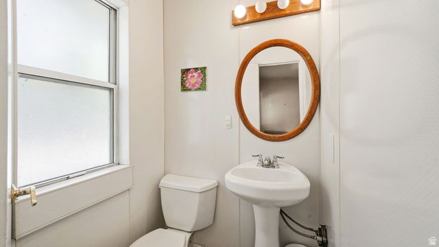 859 E 8600 S, Sandy, UT 84094