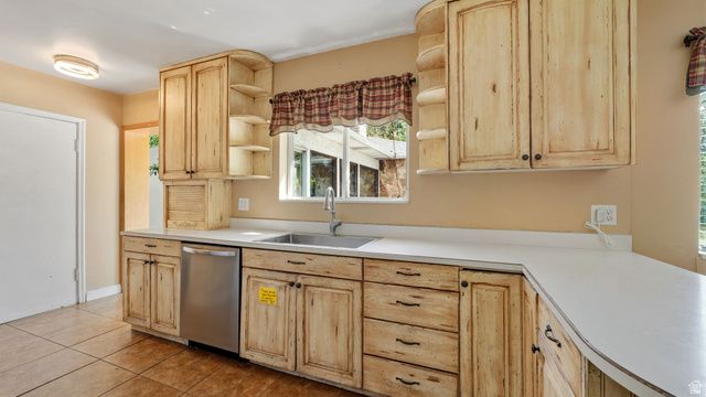 859 E 8600 S, Sandy, UT 84094
