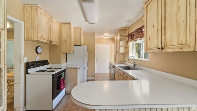 859 E 8600 S, Sandy, UT 84094