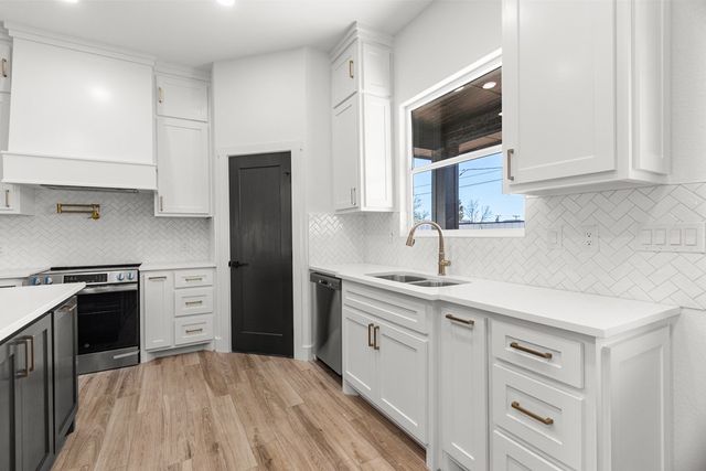 707 NW 6th St, Andrews, TX 79714