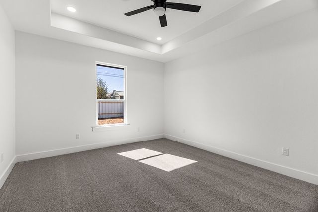 707 NW 6th St, Andrews, TX 79714