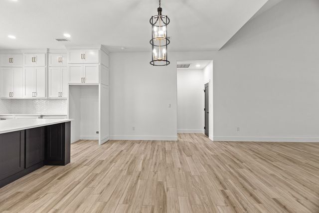 707 NW 6th St, Andrews, TX 79714