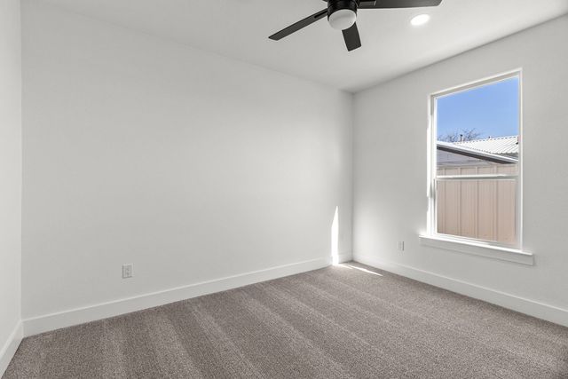 707 NW 6th St, Andrews, TX 79714