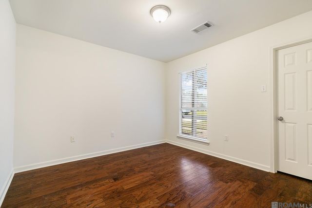 18553 Lake Iris Ave, Baton Rouge, LA 70817