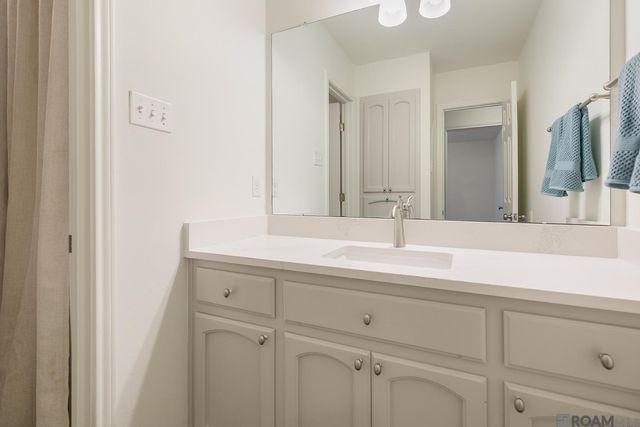 18553 Lake Iris Ave, Baton Rouge, LA 70817