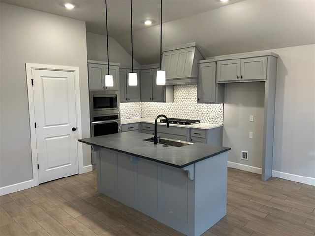 2524 NW 196th Street, Edmond, OK 73012