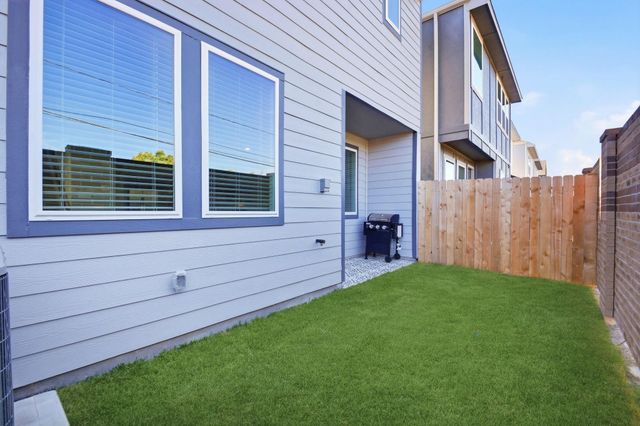 10010 Rustic Charm Street, Houston, TX 77080