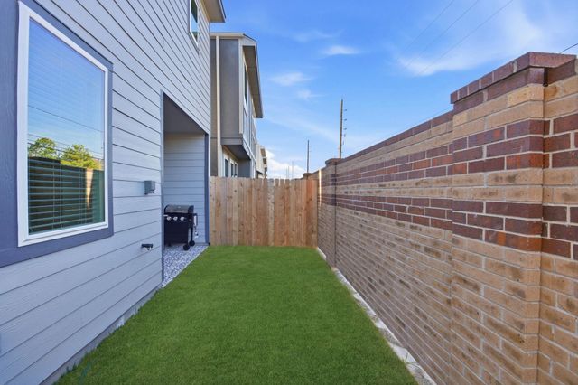 10010 Rustic Charm Street, Houston, TX 77080