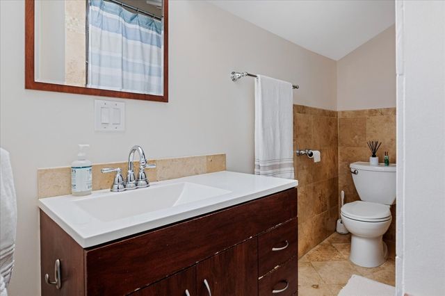 5523 W Pensacola Avenue, Chicago, IL 60641
