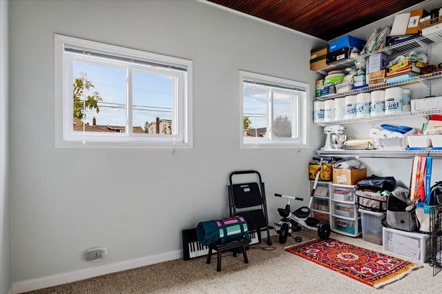 5523 W Pensacola Avenue, Chicago, IL 60641