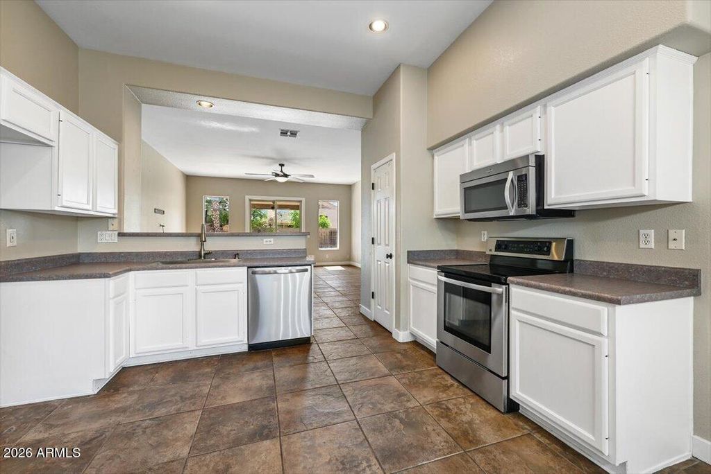 5421 W MERCURY Way, Chandler, AZ 85226 — photo 3