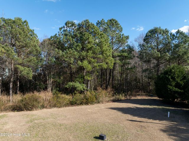 415 Wisteria Lane, Holly Ridge, NC 28445