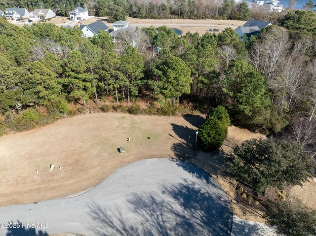 415 Wisteria Lane, Holly Ridge, NC 28445