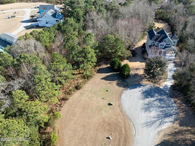 415 Wisteria Lane, Holly Ridge, NC 28445