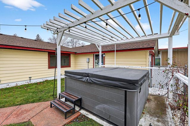 7109 E 9th Ave, Spokane Valley, WA 99212