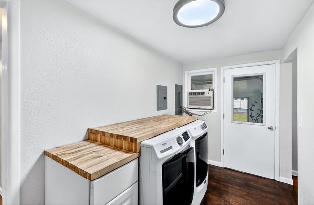 7109 E 9th Ave, Spokane Valley, WA 99212